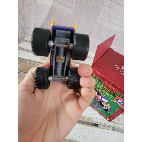 Carlton Ford monster truck 107 ornament heirloom Xmas tree truck - Picture 8 of 8